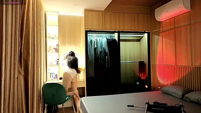 Snapshot of miko_kimura chatting on October 26, 2025, 4:29 pm miko kimura online show from October 26, 2025, 4:29 pm