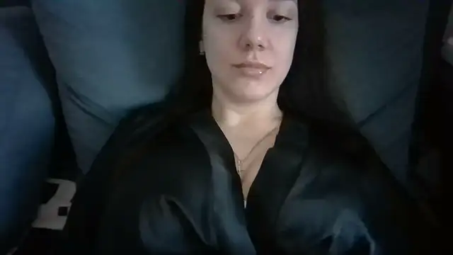 Snapshot of Nivella chatting on June 23, 2026, 9:18 am Nivella online show from June 23, 2026, 9:18 am