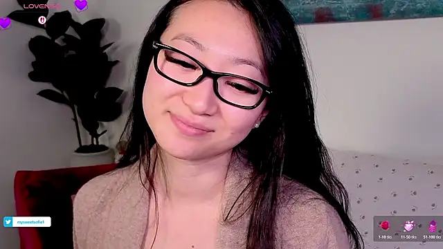 MySweetSofie online show from February 3, 2026, 6:46 pm