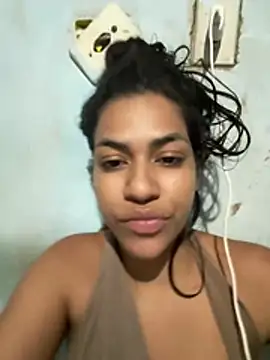 Jessszoa online show from June 25, 2026, 1:36 am