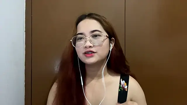 Snapshot of BeverlyKulcona chatting on June 22, 2026, 12:02 pm BeverlyKulcona online show from June 22, 2026, 12:02 pm