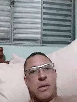 Snapshot of 019danieldias chatting on July 13, 2026, 12:48 pm 019danieldias online show from July 13, 2026, 12:48 pm