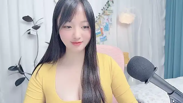 Winnie666999 online show from August 7, 2026, 3:29 pm