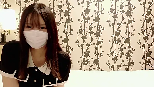 Snapshot of Narimiya_Miu chatting on July 13, 2026, 12:26 pm Narimiya Miu online show from July 13, 2026, 12:26 pm