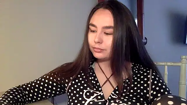 Snapshot of Tiorina chatting on June 30, 2026, 4:12 am Tiorina online show from June 30, 2026, 4:12 am