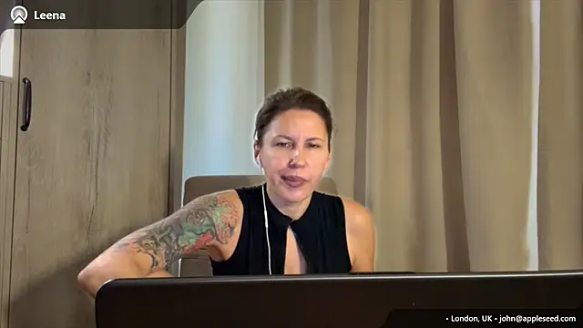 Snapshot of Linoria chatting on July 4, 2026, 3:24 am Linoria online show from July 4, 2026, 3:24 am