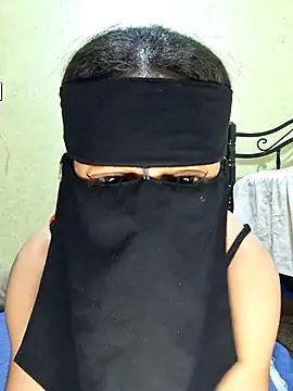 Snapshot of hajar77 chatting on June 26, 2026, 9:42 pm hajar77 online show from June 26, 2026, 9:42 pm