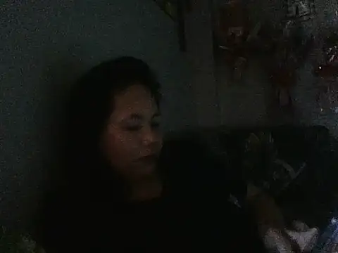 Snapshot of steffani_love chatting on June 25, 2026, 5:34 am steffani love online show from June 25, 2026, 5:34 am