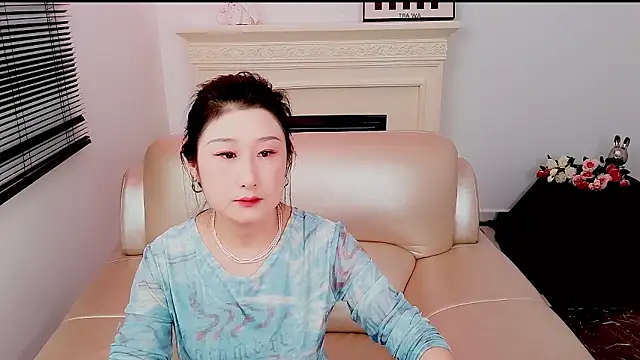 Snapshot of GJ-02 chatting on July 19, 2026, 5:42 pm GJ-02 online show from July 19, 2026, 5:42 pm