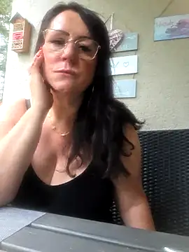 Snapshot of Aana-1 chatting on July 5, 2026, 6:26 pm Aana-1 online show from July 5, 2026, 6:26 pm
