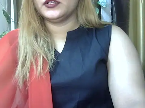 Sexyy Sana online show from July 15, 2026, 5:42 pm