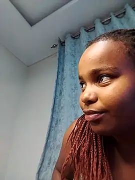 Snapshot of CurvyCharmsTush chatting on July 13, 2026, 7:24 pm CurvyCharmsTush online show from July 13, 2026, 7:24 pm