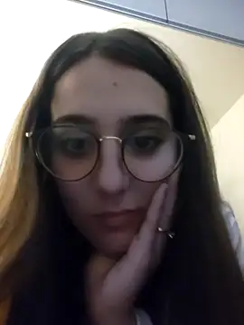 Snapshot of kaubinha chatting on June 21, 2026, 9:42 pm kaubinha online show from June 21, 2026, 9:42 pm
