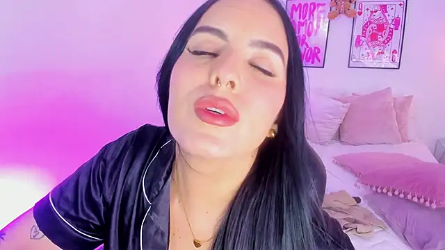 Snapshot of camilaa7 chatting on June 28, 2026, 7:25 am camilaa7 online show from June 28, 2026, 7:25 am