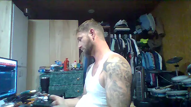 Snapshot of midwestkinkster580 chatting on July 14, 2026, 5:45 am midwestkinkster580 online show from July 14, 2026, 5:45 am