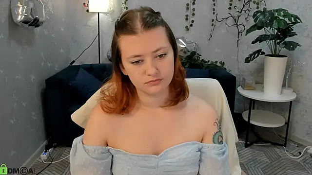 Snapshot of Velvet-Flame chatting on July 28, 2026, 3:03 am Velvet-Flame online show from July 28, 2026, 3:03 am