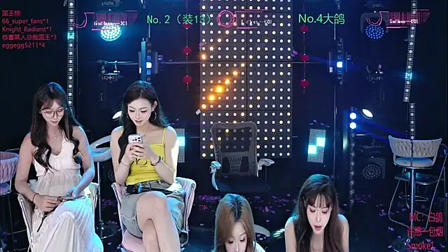 Snapshot of Goddess--001 chatting on July 30, 2026, 11:20 am Goddess--001 online show from July 30, 2026, 11:20 am