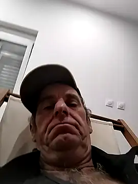 Snapshot of sebtin2411 chatting on July 1, 2026, 10:10 pm sebtin2411 online show from July 1, 2026, 10:10 pm