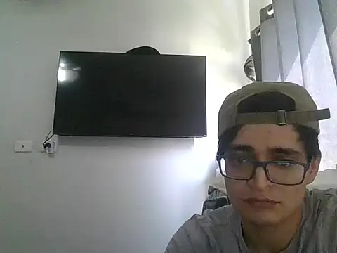 9EddieBoi4 online show from June 26, 2026, 8:36 pm