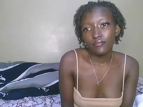 Snapshot of Keilay chatting on June 22, 2026, 7:44 pm Keilay online show from June 22, 2026, 7:44 pm