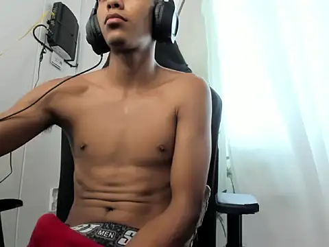 Snapshot of alien_bigck chatting on June 23, 2026, 3:10 pm alien bigck online show from June 23, 2026, 3:10 pm