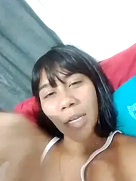indiazinha   online show from June 24, 2026, 1:37 am