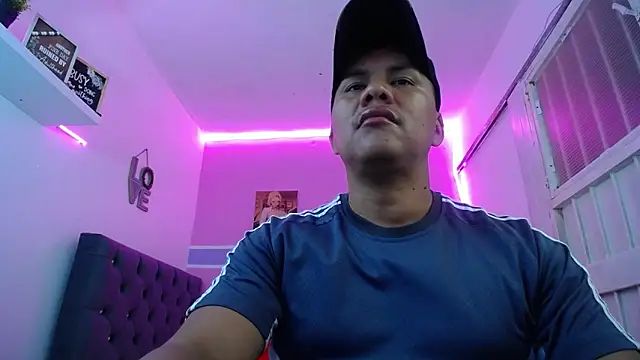 fuego moro online show from June 26, 2026, 6:58 pm
