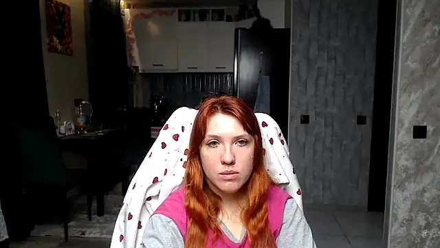 Reginasmilee online show from March 19, 2026, 3:39 am