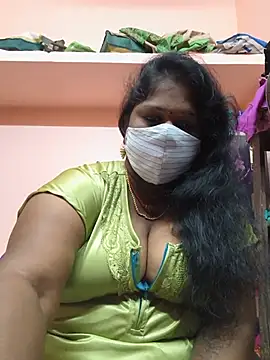 Snapshot of yalini1431 chatting on July 8, 2026, 9:26 pm yalini1431 online show from July 8, 2026, 9:26 pm