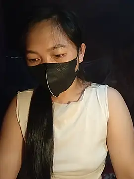 Hiha-nn online show from July 13, 2026, 10:53 pm