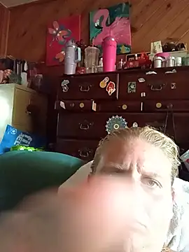 Trublonde3 online show from June 24, 2026, 1:32 pm