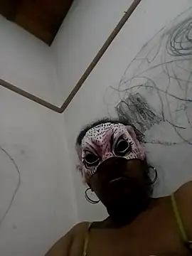 wildtulip0 online show from June 26, 2026, 11:32 pm