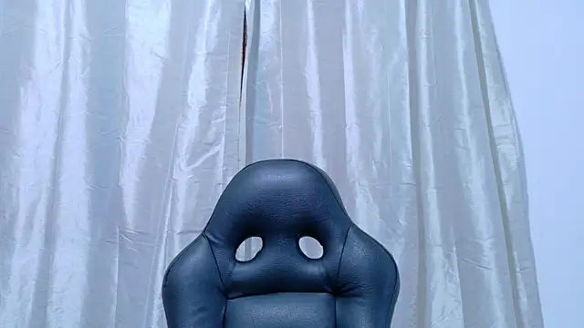 DarkDuchess online show from June 30, 2026, 12:16 pm