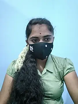 Snapshot of Megavarthinii chatting on July 28, 2026, 7:39 pm Megavarthinii online show from July 28, 2026, 7:39 pm