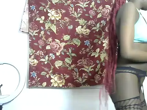 Snapshot of melahnin chatting on July 14, 2026, 7:53 pm melahnin online show from July 14, 2026, 7:53 pm