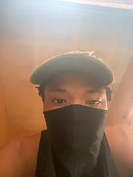 Snapshot of virginboy0231 chatting on June 25, 2026, 12:43 pm virginboy0231 online show from June 25, 2026, 12:43 pm