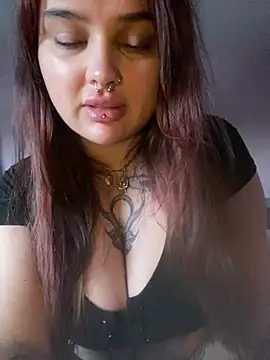 Snapshot of sabrinaslut chatting on July 8, 2026, 8:31 pm sabrinaslut online show from July 8, 2026, 8:31 pm