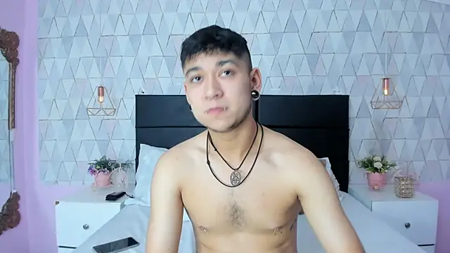 Snapshot of MarkLaurens chatting on July 2, 2026, 12:22 pm MarkLaurens online show from July 2, 2026, 12:22 pm