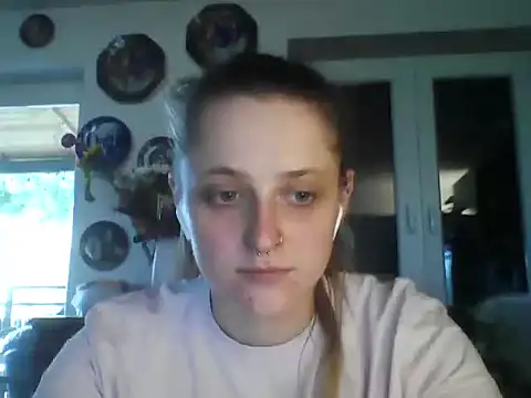LeaWetGirl online show from June 30, 2026, 4:29 pm