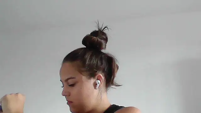 Snapshot of Di_Gi chatting on August 7, 2026, 8:53 am Di Gi online show from August 7, 2026, 8:53 am