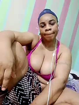Snapshot of smilefit chatting on July 1, 2026, 10:54 pm smilefit online show from July 1, 2026, 10:54 pm
