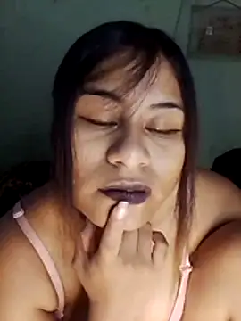 Sara Phone online show from June 29, 2026, 9:58 pm