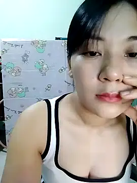 Lyrose 2k online show from July 28, 2026, 11:37 pm