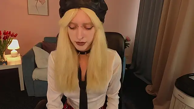 Snapshot of IvyNight chatting on July 1, 2026, 1:11 pm IvyNight online show from July 1, 2026, 1:11 pm