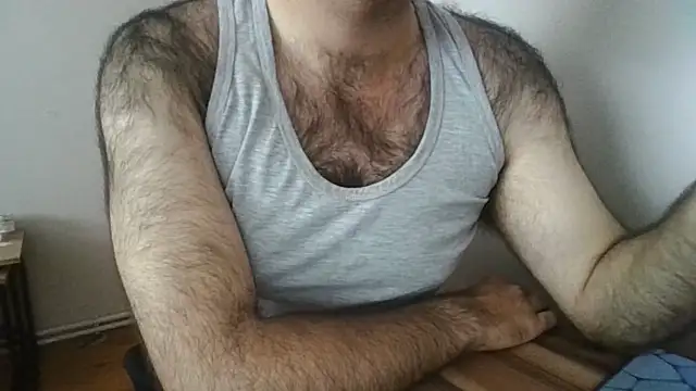 Snapshot of HairyMaster chatting on July 1, 2026, 8:47 am HairyMaster online show from July 1, 2026, 8:47 am