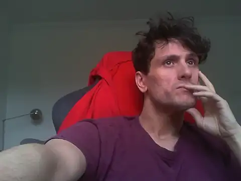 Snapshot of specockular chatting on July 1, 2026, 5:46 pm specockular online show from July 1, 2026, 5:46 pm