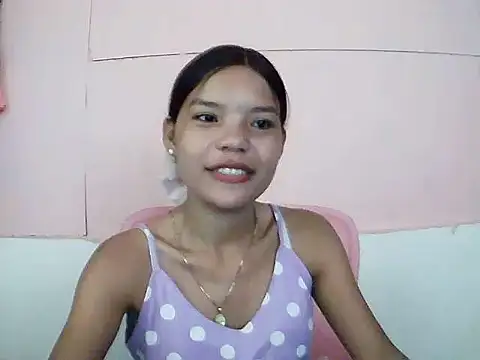 Snapshot of SweetPinay1 chatting on July 9, 2026, 4:57 am SweetPinay1 online show from July 9, 2026, 4:57 am