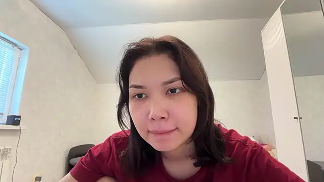 GudrunPedralba online show from July 6, 2026, 7:48 am