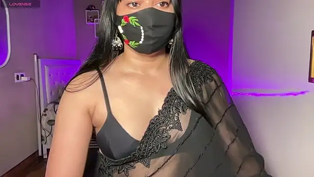 Snapshot of Alpha_girl chatting on July 3, 2026, 7:42 pm Alpha girl online show from July 3, 2026, 7:42 pm
