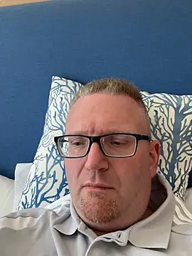 Snapshot of Tommolli chatting on July 1, 2026, 2:50 pm Tommolli online show from July 1, 2026, 2:50 pm